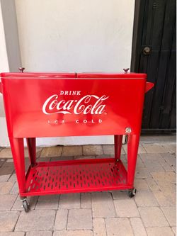 Vintage Style Coca-Cola 80-Qt Rolling Patio Cooler - Excellent Condition!