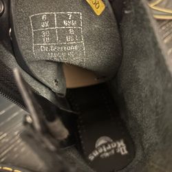 Dr Martins Platform Size 7
