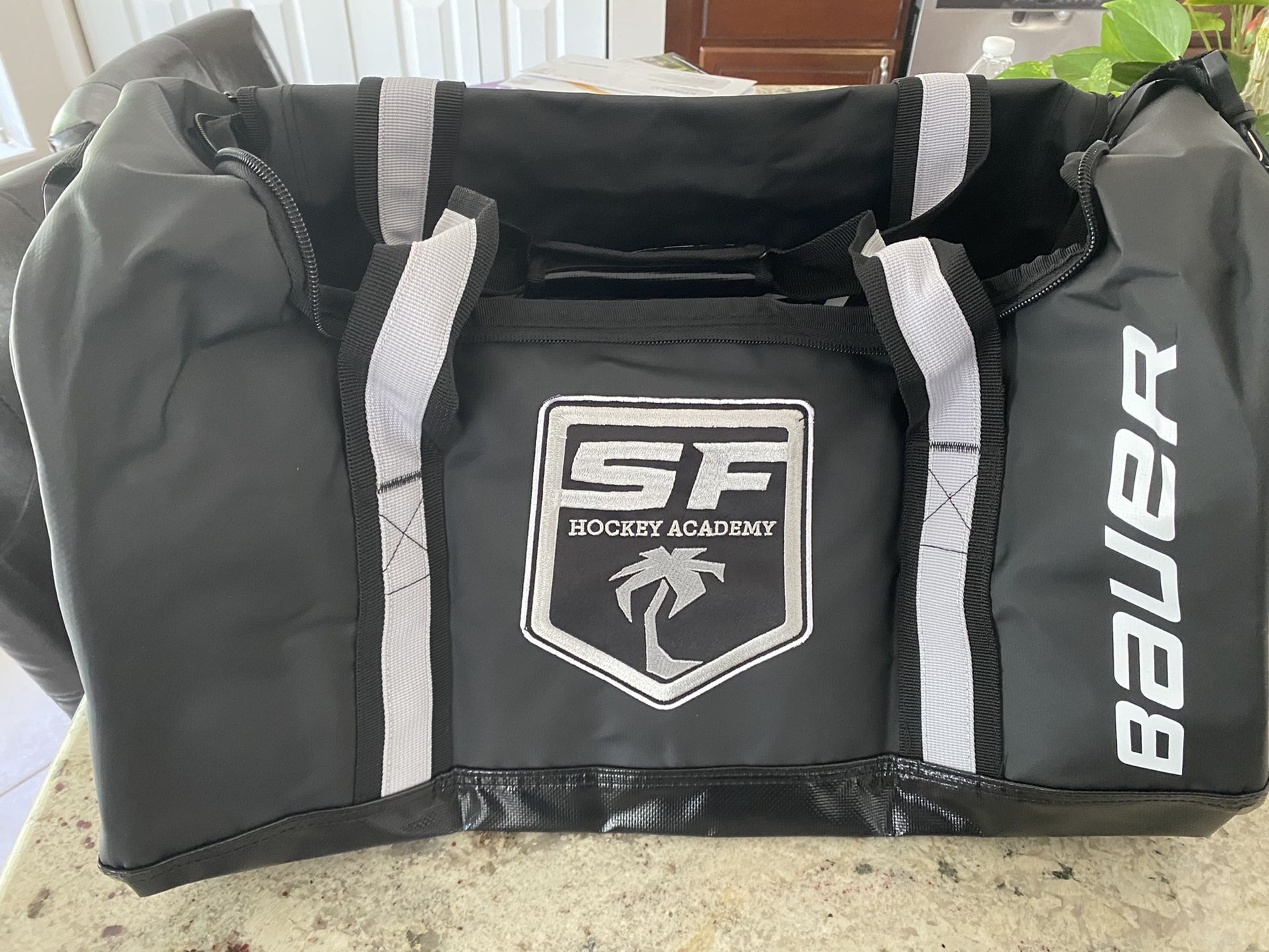 Bauer custom team duffle bag