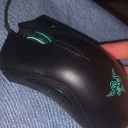 Razer Deathadder Elite Mouse Kinda Dirty But Will Clean Works Perfect 