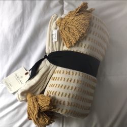 Hearth & Hand Throw Blanket