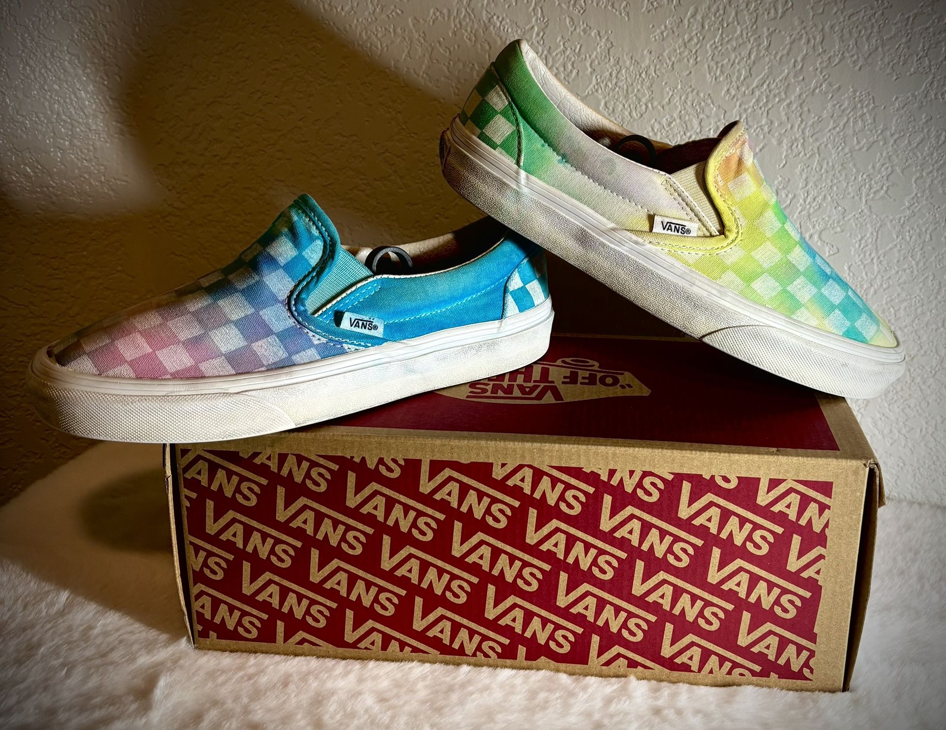 Custom Color / VANS  sz: 7 Women’s 