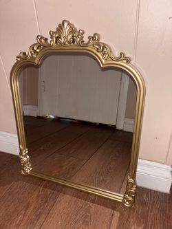 Gold mirror