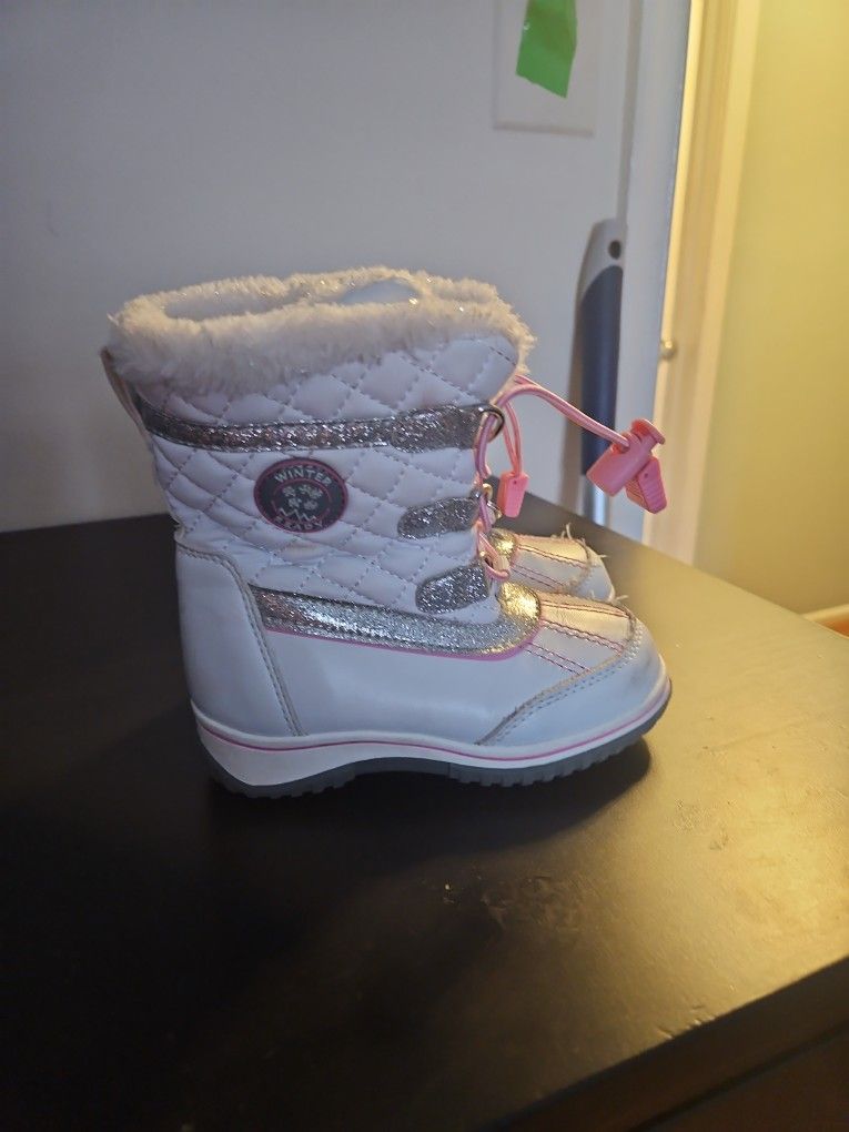 Snow Boots 