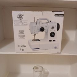Mini Sewing Machine