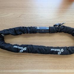 Unused Bike Lock: 8mm Thick with 2 keys - 3.2/4 Ft Long