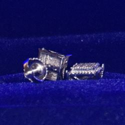 SALE!!!  50% VVS D Moissanite 925 Silver Screw back Earrings GRA certified 