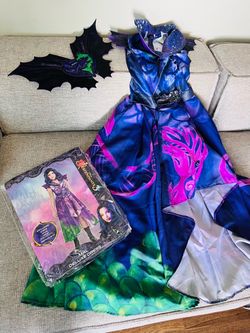 Descendants 3- Mal Deluxe Dress size 8/10