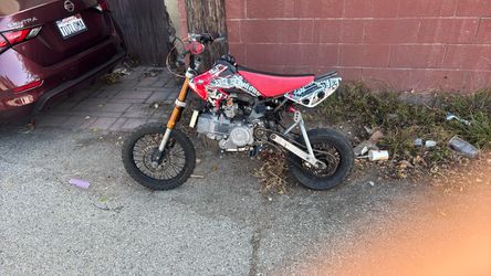 Pit bike