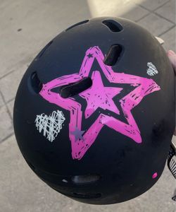 Bell Youth Multi-Sport Helmet bike/skateboard Stars & Stripes, Size S/M (53-56cm), Black/Pink