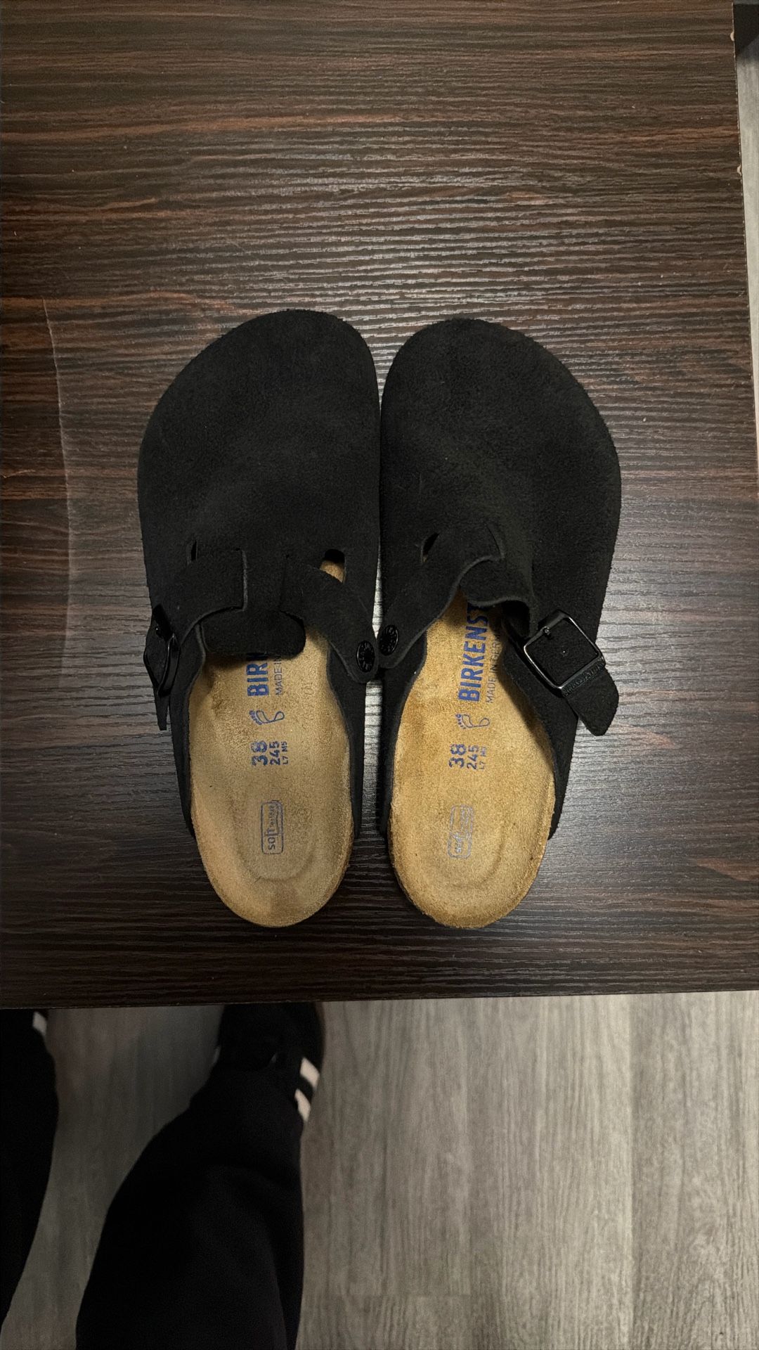 Black Suede Birkenstock Boston Clogs SZ 7 Women’s