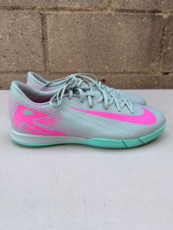 Nike soccer turf shoes mens size 7.5