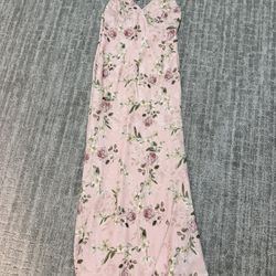 Women’s dress - M 