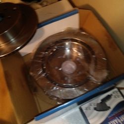 2rodars For Nissan SUV Or A Honda CRV And Brake Pads 