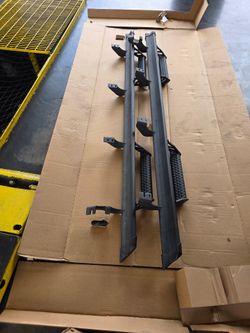 Toyota Tundra side steps