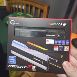 G.Skill Trident Z5 RGB 32GB(2x16GB)DDR5-6800 CL34-45-45-108 (F5-6800J3445G16GX2-TZ5RK) Intel XMP3.0