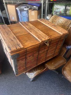 Vintage Laundry Crate
