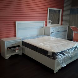 4 Piece Queen Bedroom Set Queen Bed Frame Dresser Mirror And Nightstand