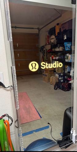 Lululemon Studio Smart Fitness Mirror