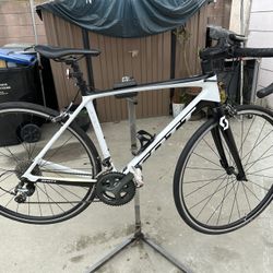 2019 Scott Addict 30 Carbon Fiber Bike