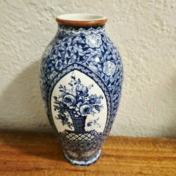 Royal Bonn Franz Anton Mehlem Flamand Pattern Vase – $125 (9.5”, Numbered)
