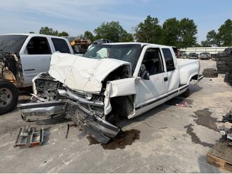 1998 CHEVY SILVERADO IN FOR PARTS