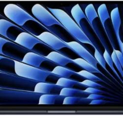 2024 MacBook 15in M3 Used