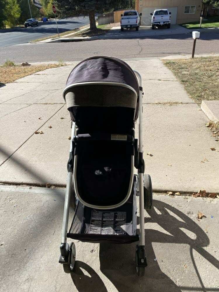 Stroller 