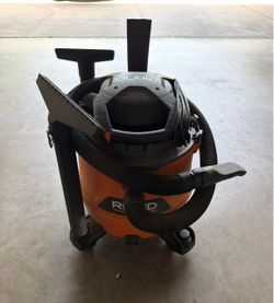 16 GALLON RIDGID WET DRY VACUUM 6.5 HP
