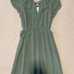 NEW green H&M dress size XS with tags