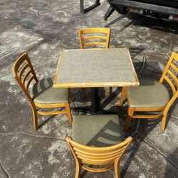 Wood Table And4 Chairs 