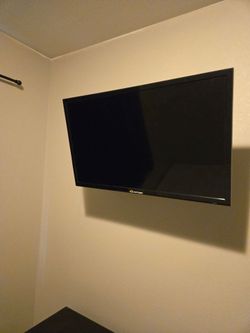32inch tv and wall mount