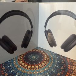 Air pod Maxes For Sale🎄🎅 One Left 