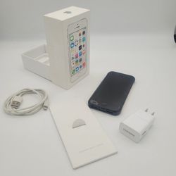 Apple iPhone 5  16GB, VERIZON Black/Slate color - Unsure of The iOS - USED works