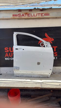 2018 Equinox Door Front Passenger OEM 2024