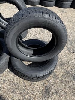 2 llantas 225/65r17 dela YOKOHAMA 95% de vida por $120