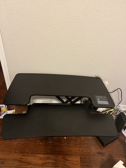Desk raiser