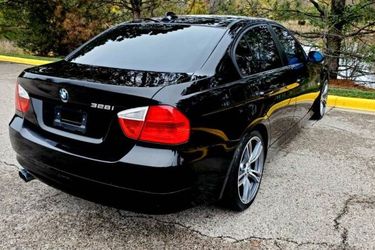 BMW 3 Series 328i