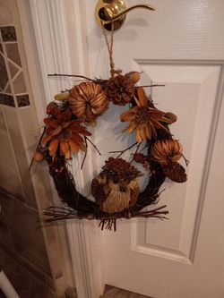 Fall wreath with owl 2.00