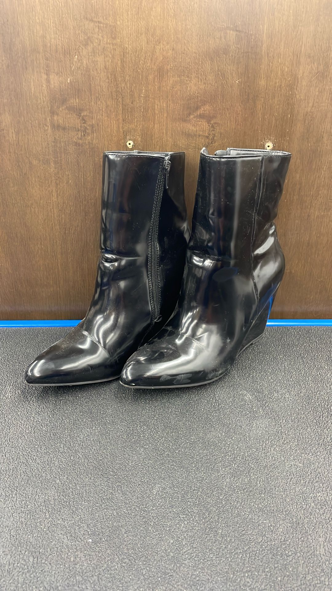 Dolce Vita Boots. Item No 326 (Shopgoodwill)