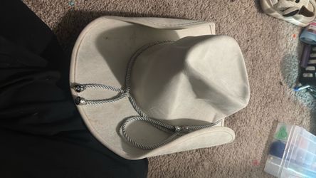 Used cowgirl hat! Costume
