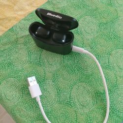 BLUEDIO WIRELESS BLUETOOTH EARBUDS