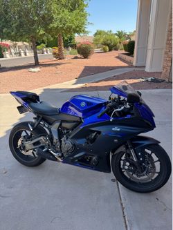 2022 Yamaha r7
