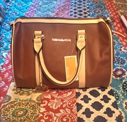 CUTE BROWN PURSE