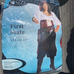 Women’s 1st Mate Halloween Costume