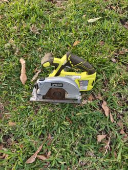 Ryobi ONE+ 18V 5-1/2" Circular Saw (Tool Only)