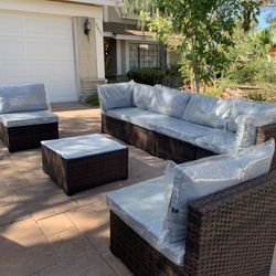 NEW Patio Outdoor Furniture Sectional/Modular 7 Piece Set Gray Cushions with Coffee Table