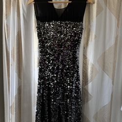 Bcbg sparkly dress, cocktail dress, holiday dress, elegant dress, bcbg dress, woman dress