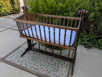 Beautiful Mid Century Solid Wood Cradle