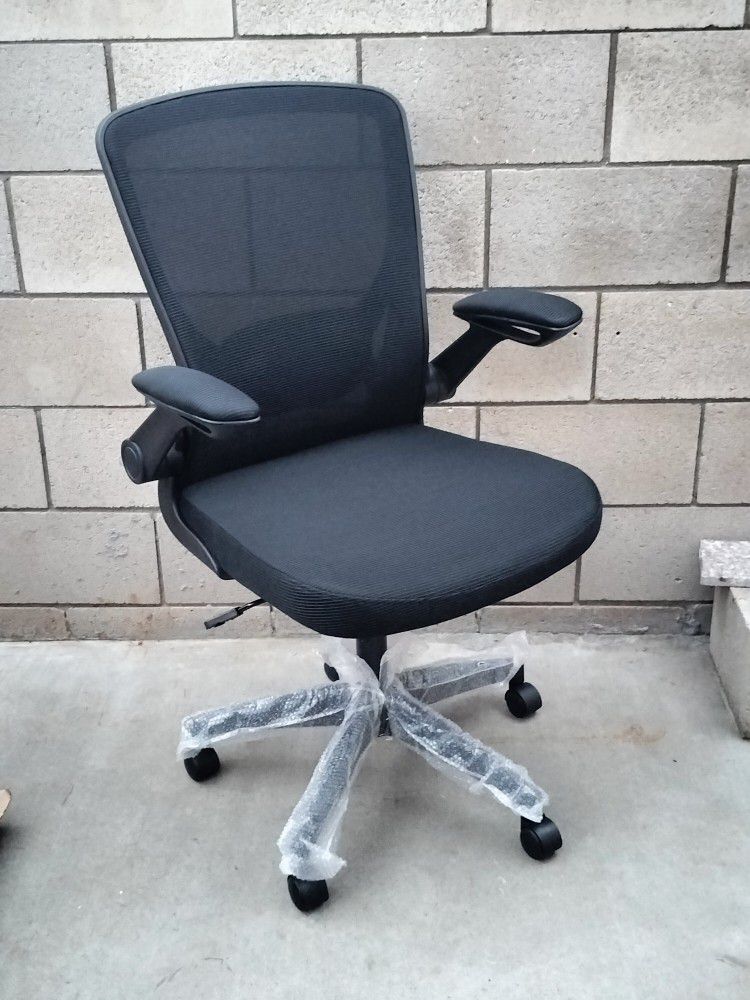 Kerdom Office/Desk Chair 